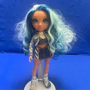 Rainbow  🌈 💙💙High Skyler Bradshaw  Fashion doll